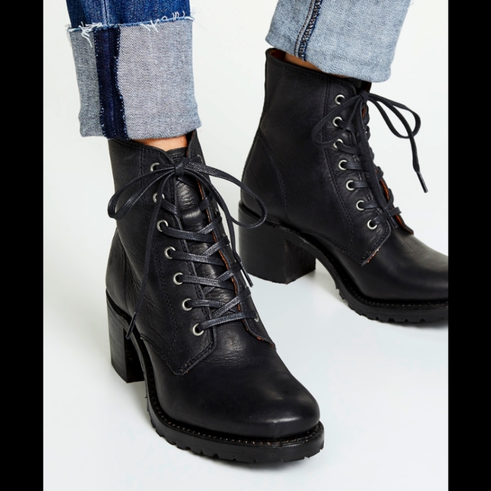 Frye Sabrina Laceup boots lightly worn